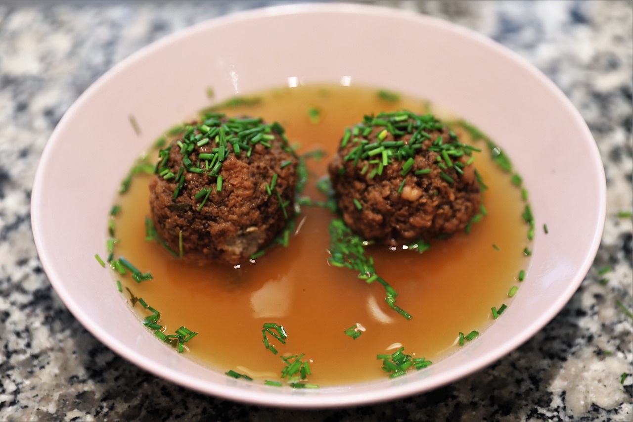 못난이냉면 육수